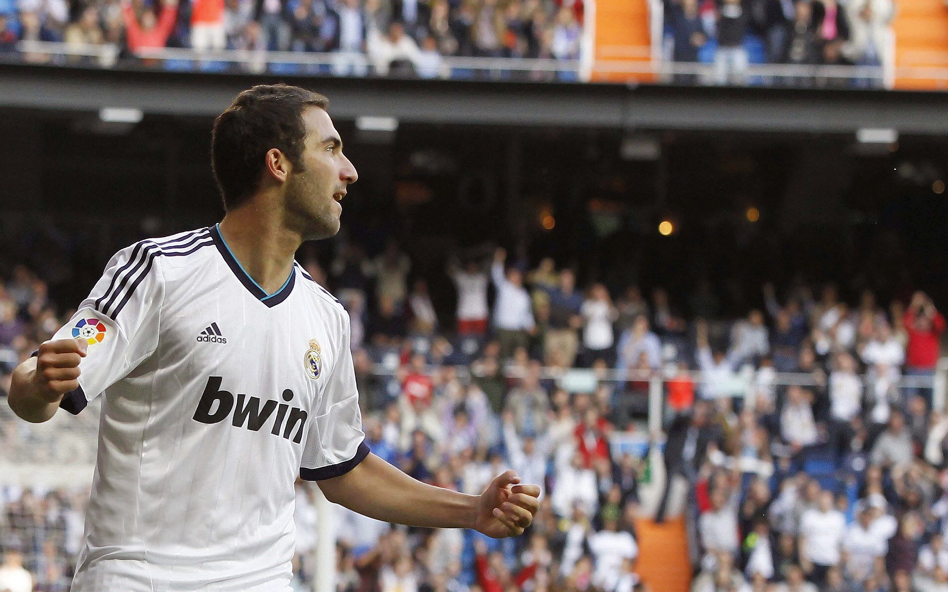 开云体育-德甲球队利用大数据分析优化进攻转换效率,2021德甲用球